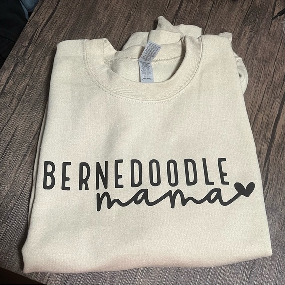 Bernedoodle Mama NEW tan crewneck sweatshirt - Picture 2 of 2